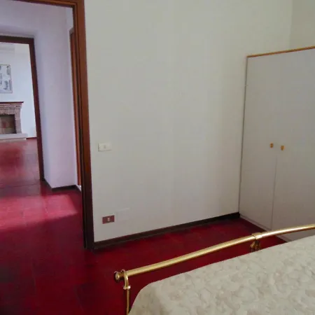 S239 - Sirolo, Trilocale In Piazza Con Aria Condizionata Sirolo